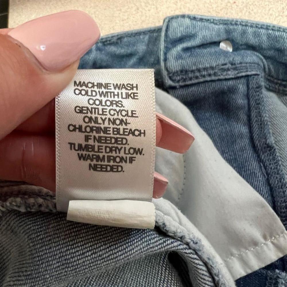 J Jill Women's Authentic Fit Slim Ankle Light Wash Jeans - Size 10 - Picture 15 of 16